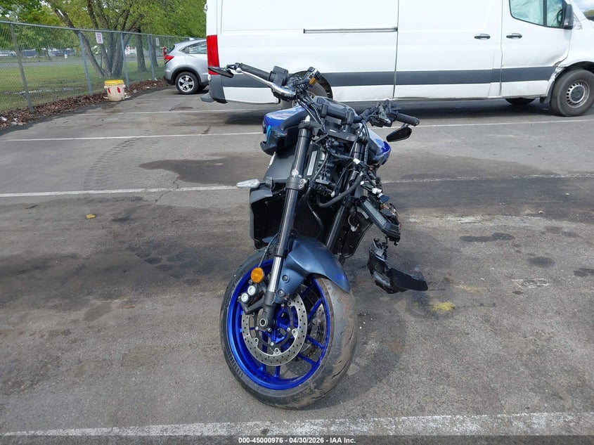 2026 Yamaha Mt VIN JYARN94EXTA004778 IAAI salvage auction — FRONT & REAR, Salvage (New Jersey), sold $3,375 on 2026-07-29 (photo 5)