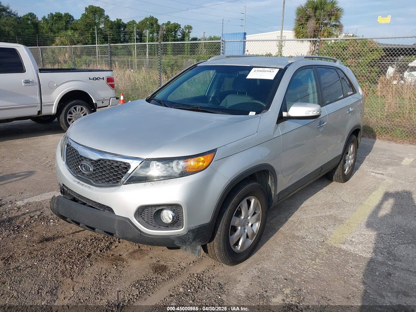 2013 Kia Sorento VIN 5XYKT3A62DG381354 IAAI salvage auction — RIGHT FRONT, Rebuildable (Florida), sold $800 on 2026-07-29 (photo 2)