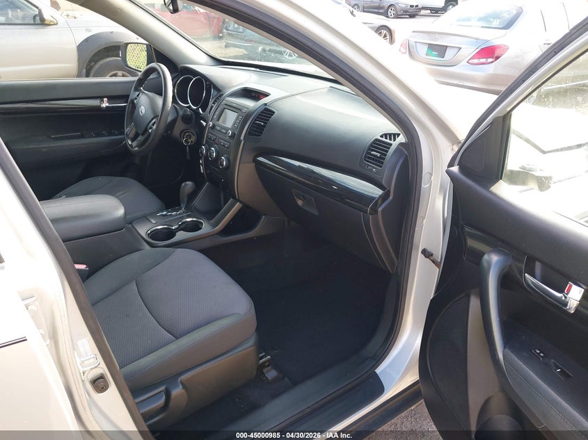 2013 Kia Sorento VIN 5XYKT3A62DG381354 IAAI salvage auction — RIGHT FRONT, Rebuildable (Florida), sold $800 on 2026-07-29 (photo 5)