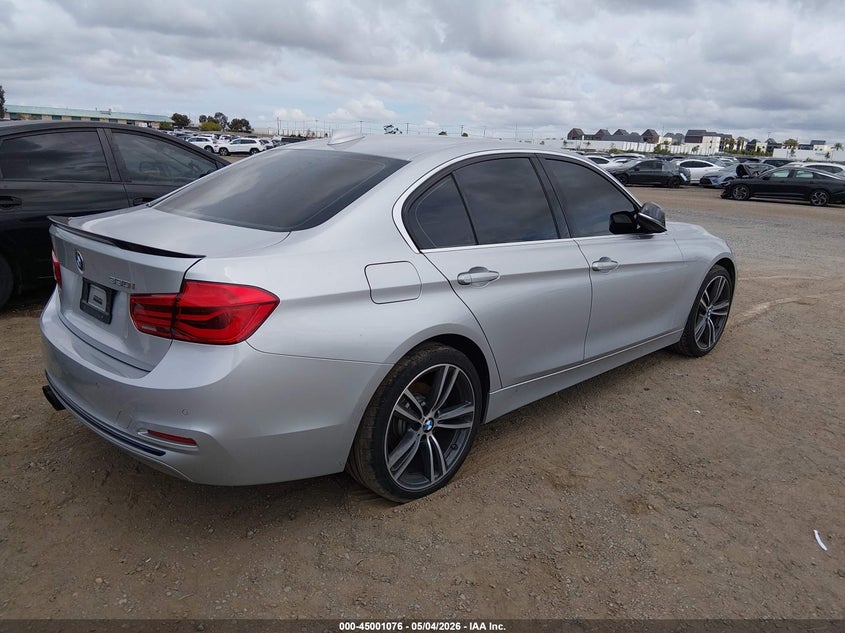 2017 BMW 3er VIN WBA8B9G34HNU52336 IAAI salvage auction — ENGINE BURN, Salvage (California), sold $2,400 on 2026-07-29 (photo 4)