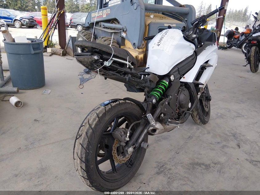 2015 Kawasaki Ninja VIN JKAEXEE17FDA18137 IAAI salvage auction — LEFT & RIGHT, Wait Title, sold $350 on 2026-07-29 (photo 4)