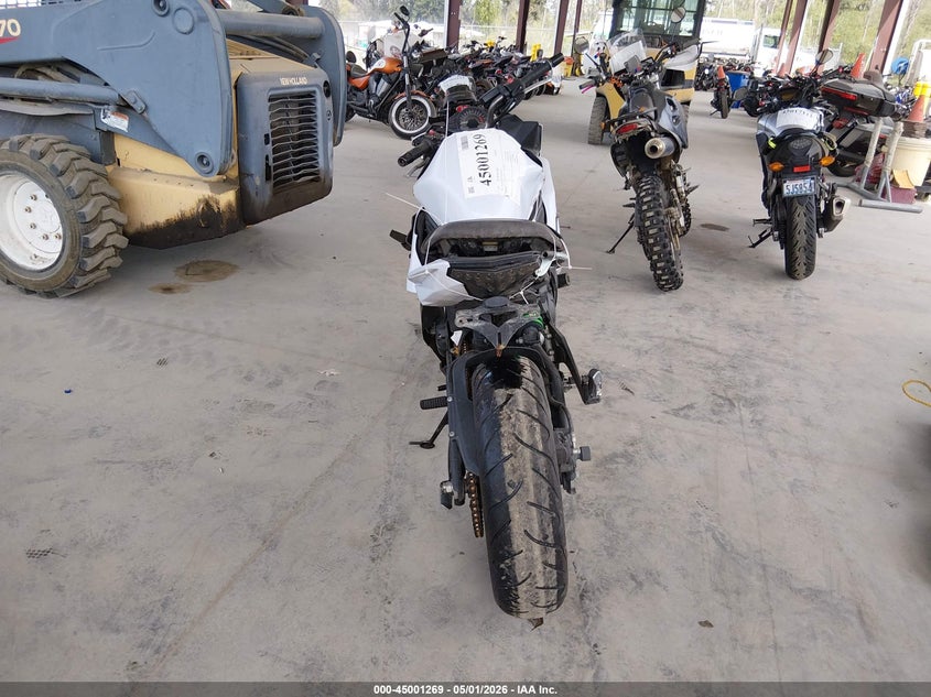 2015 Kawasaki Ninja VIN JKAEXEE17FDA18137 IAAI salvage auction — LEFT & RIGHT, Wait Title, sold $350 on 2026-07-29 (photo 6)
