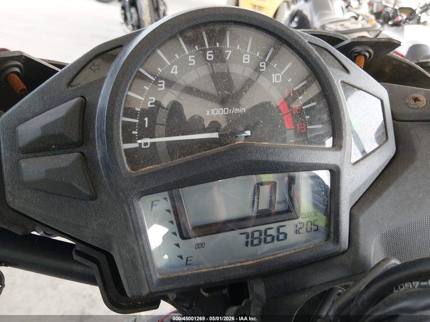 2015 Kawasaki Ninja VIN JKAEXEE17FDA18137 IAAI salvage auction — LEFT & RIGHT, Wait Title, sold $350 on 2026-07-29 (photo 7)