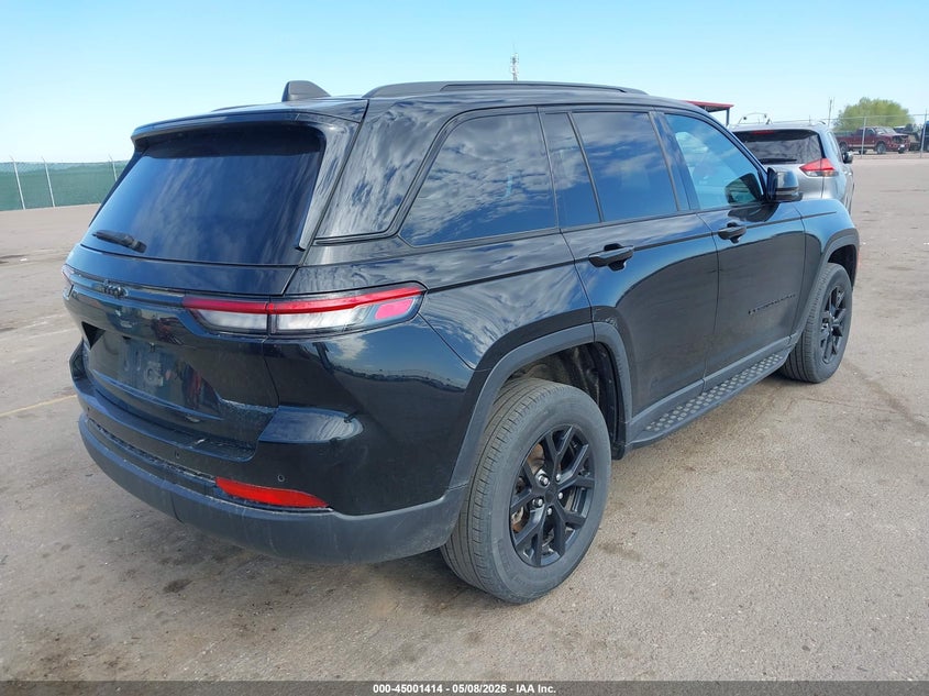 2024 Jeep Grand cherokee VIN 1C4RJHAG0RC678998 IAAI salvage auction — LEFT FRONT, Regular (South Dakota), sold $8,800 on 2026-08-12 (photo 4)