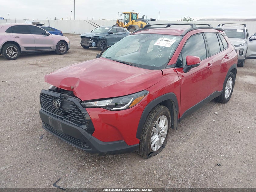 2024 Toyota Corolla cross VIN 7MUCAAAG6RV093988 IAAI salvage auction — RIGHT SIDE, Salvage (Texas), sold $4,000 on 2026-07-29 (photo 2)