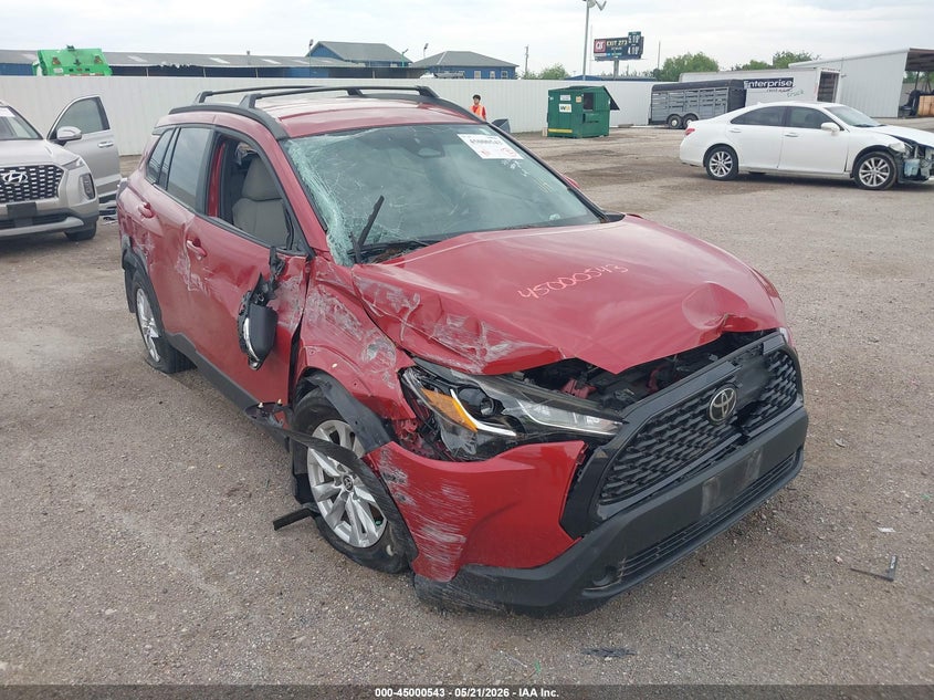 2024 Toyota Corolla cross VIN 7MUCAAAG6RV093988 IAAI salvage auction — RIGHT SIDE, Salvage (Texas), sold $4,000 on 2026-07-29 (photo 6)