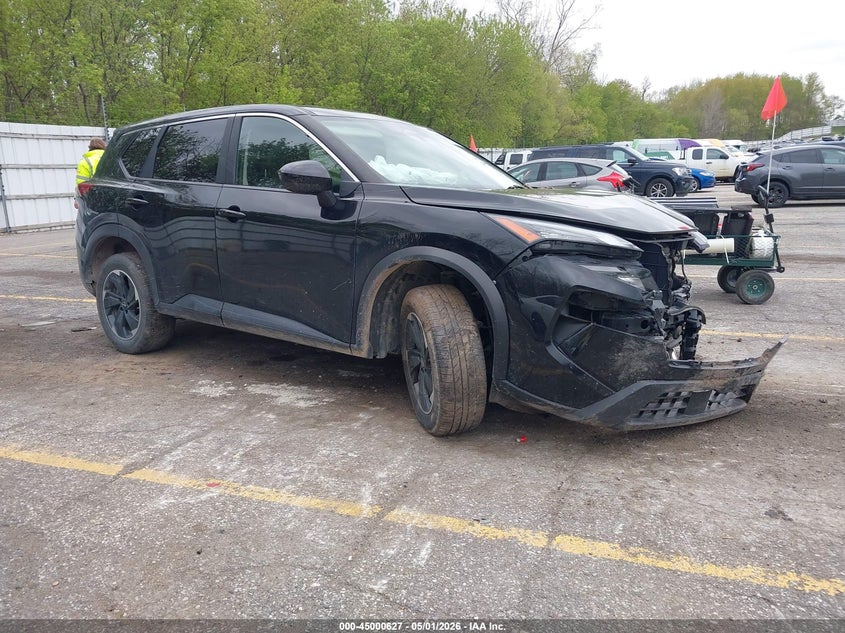 2024 Nissan Rogue VIN JN8BT3BB5RW421002 IAAI salvage auction — FRONT END, Scrap (Michigan), sold $3,850 on 2026-07-27 (photo 1)