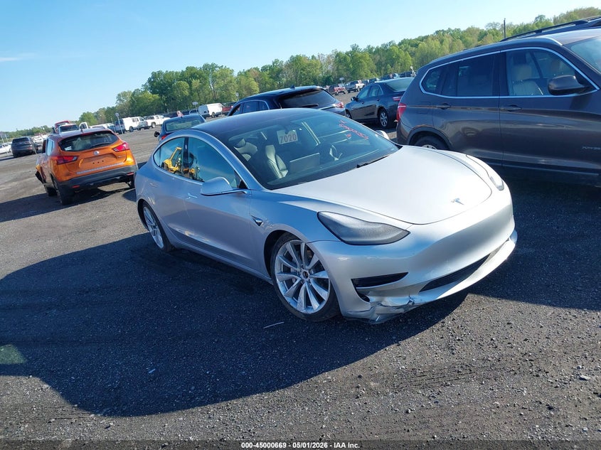 2018 Tesla Model 3 VIN 5YJ3E1EB9JF087592 IAAI salvage auction — RIGHT FRONT, Wait Title, sold $7,200 on 2026-07-08 (photo 1)