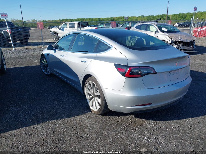 2018 Tesla Model 3 VIN 5YJ3E1EB9JF087592 IAAI salvage auction — RIGHT FRONT, Wait Title, sold $7,200 on 2026-07-08 (photo 3)
