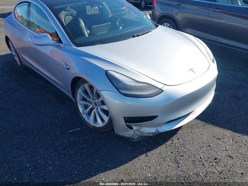 2018 Tesla Model 3 VIN 5YJ3E1EB9JF087592 IAAI salvage auction — RIGHT FRONT, Wait Title, sold $7,200 on 2026-07-08 (photo 6)