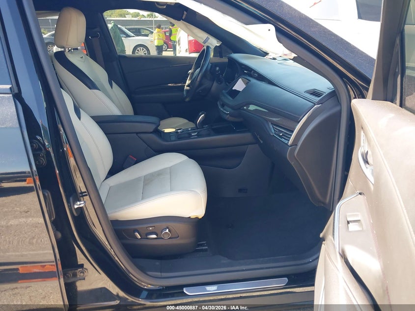 2019 Cadillac Xt4 VIN 1GYFZFR49KF101945 IAAI salvage auction — FRONT END, Salvage Title, sold $7,375 on 2026-08-18 (photo 5)