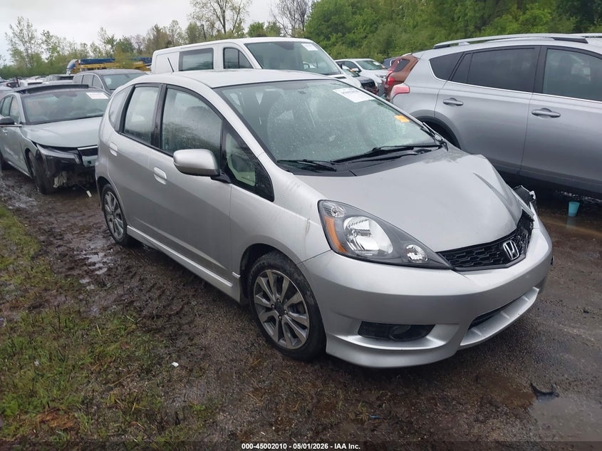 2013 Honda Fit VIN JHMGE8H51DC015477 IAAI salvage auction — LEFT FRONT, Salvage (Ohio), sold $725 on 2026-07-21 (photo 1)