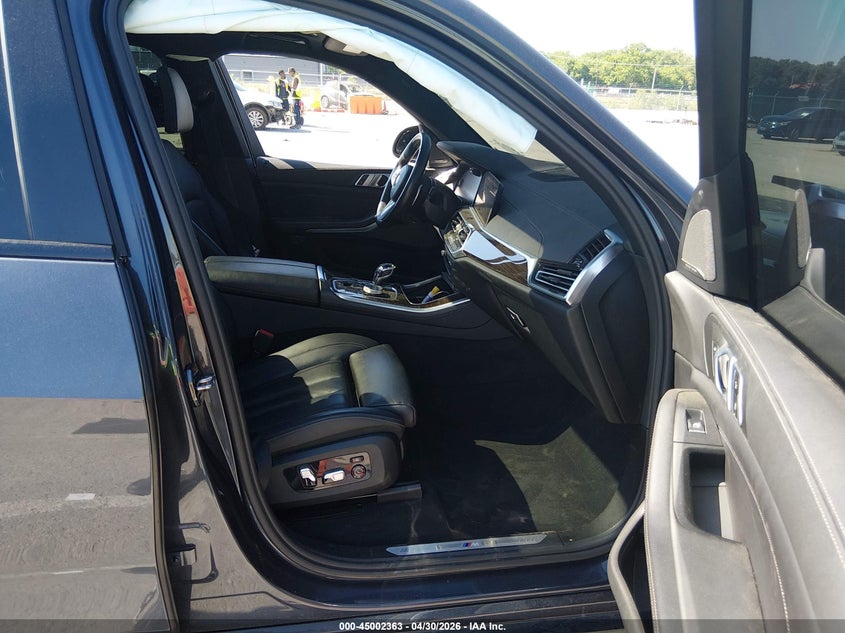 2020 BMW X5 VIN 5UXCR6C00LLL66639 IAAI salvage auction — LEFT FRONT, Salvage (Illinois), sold $20,000 on 2026-07-25 (photo 5)