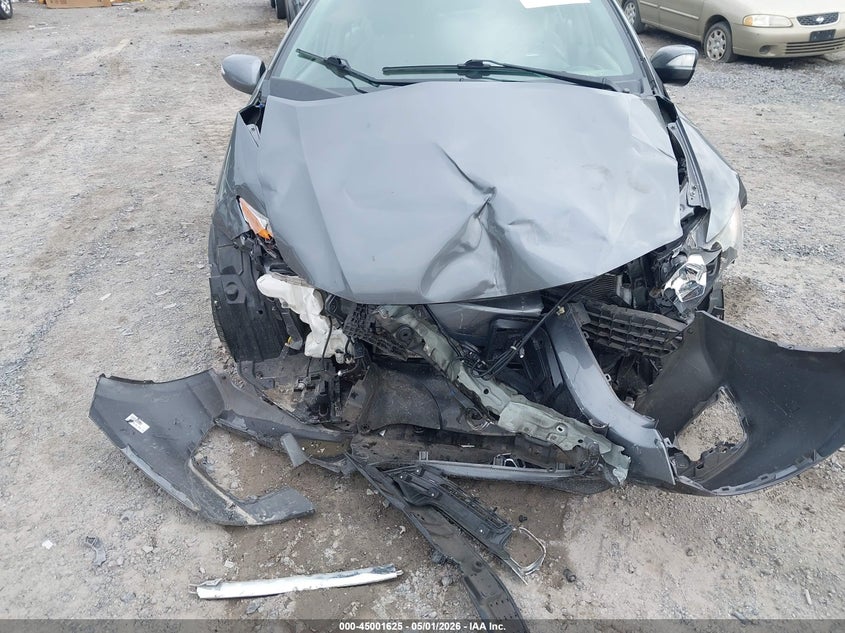 2013 Honda Insight VIN JHMZE2H78DS005834 IAAI salvage auction — FRONT END, Salvage (South Carolina), sold $275 on 2026-07-07 (photo 6)