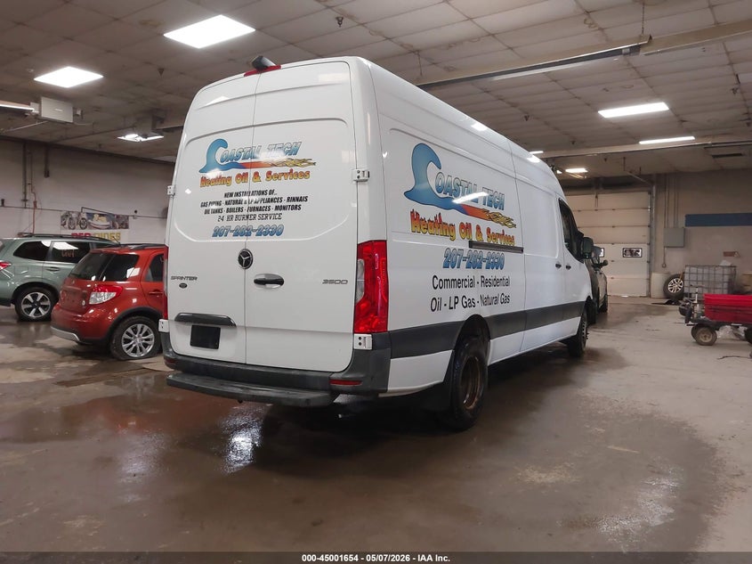 2019 Mercedes-benz Sprinter VIN WD4PF1CDXKP108286 IAAI salvage auction — FRONT END, Salvage (Maine), sold $6,000 on 2026-07-15 (photo 4)