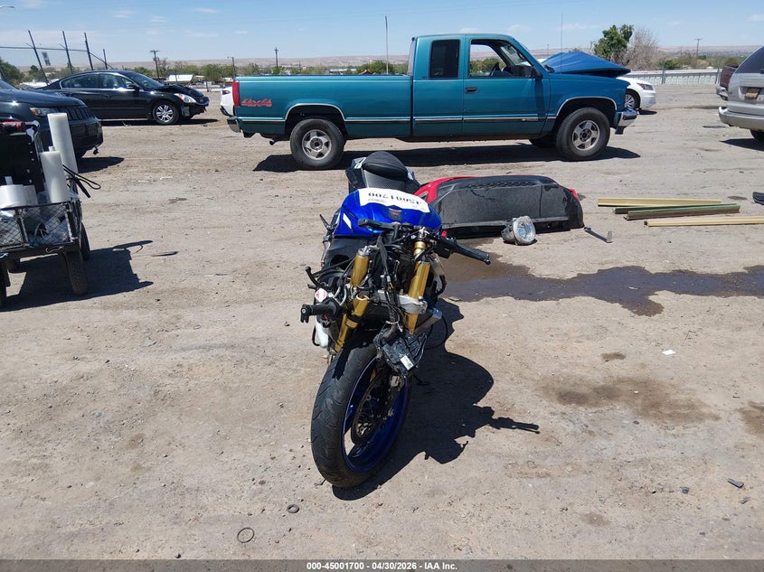2026 Suzuki Gsx VIN JS1GR7MA9T7100930 IAAI salvage auction — FRONT END, Salvage (New Mexico), sold $2,400 on 2026-07-07 (photo 5)