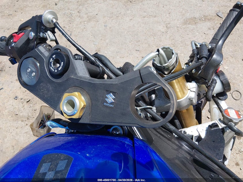 2026 Suzuki Gsx VIN JS1GR7MA9T7100930 IAAI salvage auction — FRONT END, Salvage (New Mexico), sold $2,400 on 2026-07-07 (photo 7)