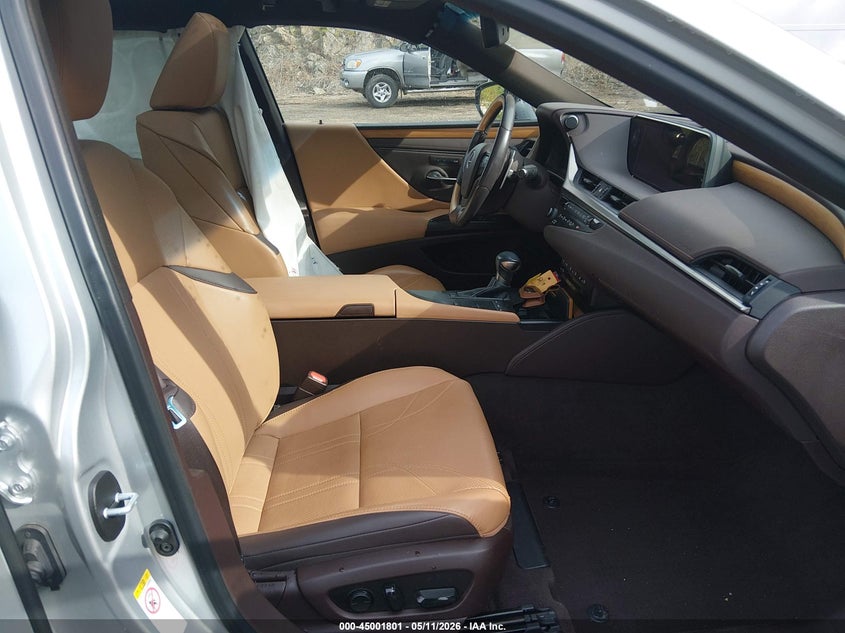 2019 Lexus ES VIN JTHBZ1B19K2005309 IAAI salvage auction — LEFT REAR, Salvage (Rhode Island), sold $15,200 on 2026-07-07 (photo 5)