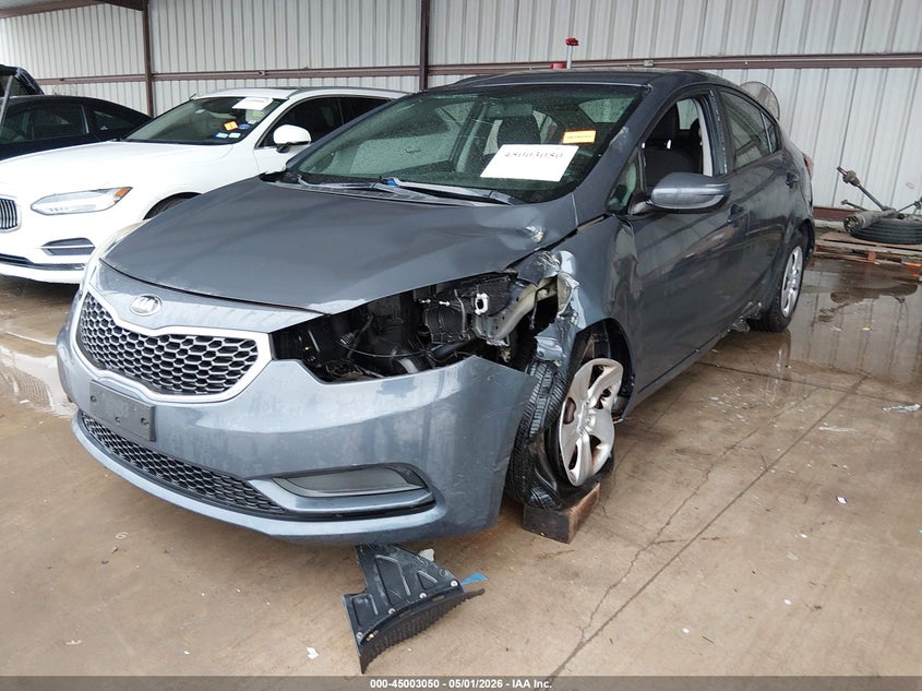 2016 Kia Forte VIN KNAFK4A61G5495253 IAAI salvage auction — LEFT & RIGHT, Salvage (Texas), sold $800 on 2026-07-28 (photo 2)