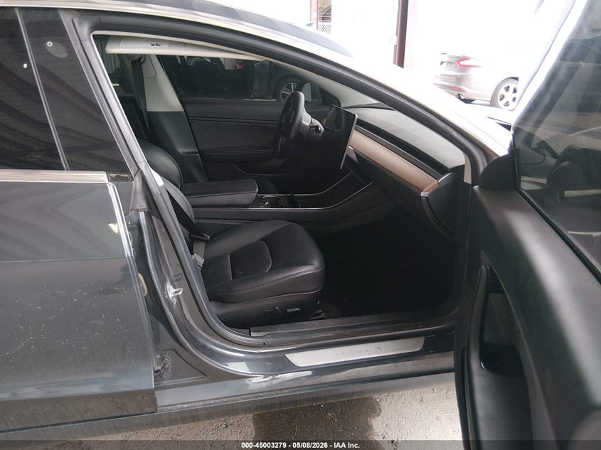 2018 Tesla Model 3 VIN 5YJ3E1EA1JF032786 IAAI salvage auction — RIGHT REAR, Salvage (Missouri), sold $2,525 on 2026-07-30 (photo 5)