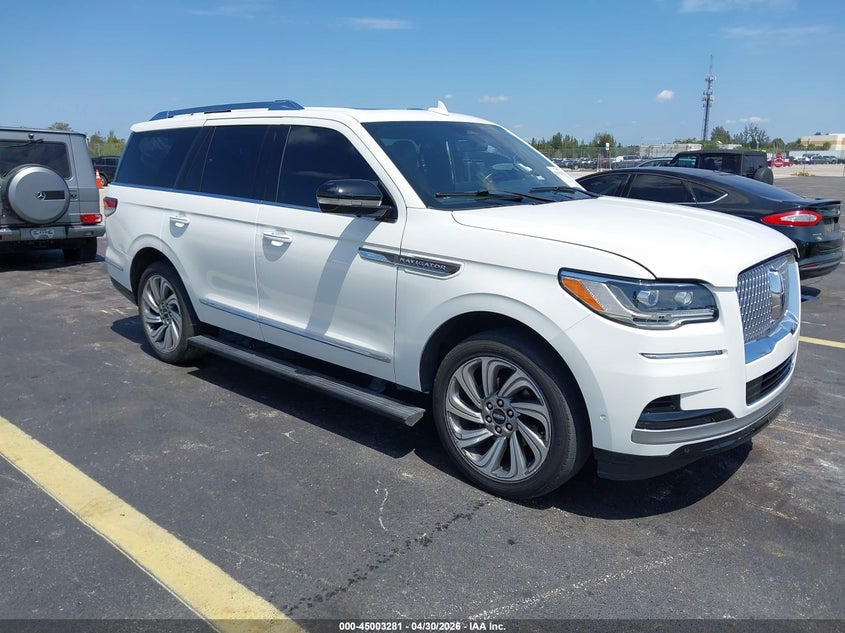 2023 Lincoln Navigator VIN 5LMJJ2KG8PEL01726 IAAI salvage auction — LEFT SIDE, Rebuildable (Florida), sold $18,800 on 2026-07-27 (photo 1)