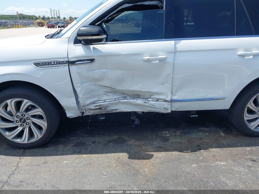 2023 Lincoln Navigator VIN 5LMJJ2KG8PEL01726 IAAI salvage auction — LEFT SIDE, Rebuildable (Florida), sold $18,800 on 2026-07-27 (photo 6)