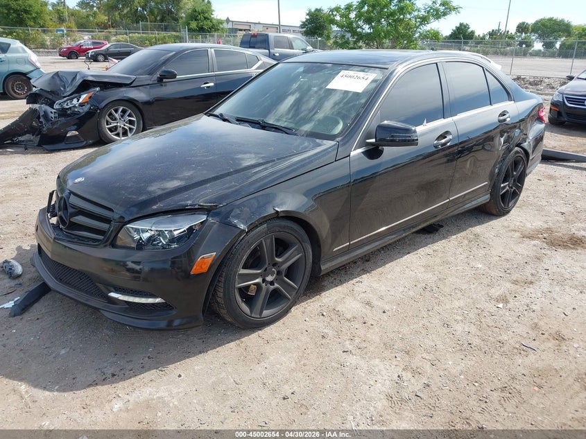 2011 Mercedes-benz C-klasse VIN WDDGF8BB1BR171743 IAAI salvage auction — FRONT & REAR, Rebuildable (Florida), sold $800 on 2026-07-09 (photo 2)
