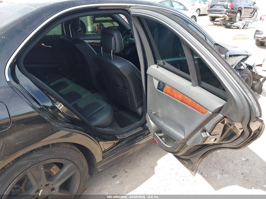 2011 Mercedes-benz C-klasse VIN WDDGF8BB1BR171743 IAAI salvage auction — FRONT & REAR, Rebuildable (Florida), sold $800 on 2026-07-09 (photo 8)