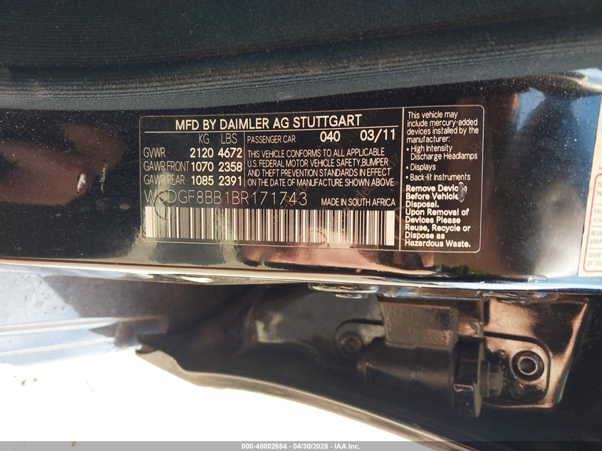 2011 Mercedes-benz C-klasse VIN WDDGF8BB1BR171743 IAAI salvage auction — FRONT & REAR, Rebuildable (Florida), sold $800 on 2026-07-09 (photo 9)