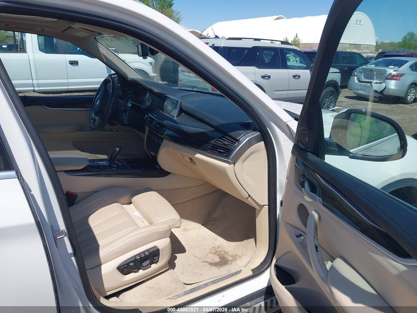 2015 BMW X5 VIN 5UXKR6C5XF0J78255 IAAI salvage auction — FRONT END, Salvage (Iowa), sold $4,675 on 2026-07-29 (photo 5)