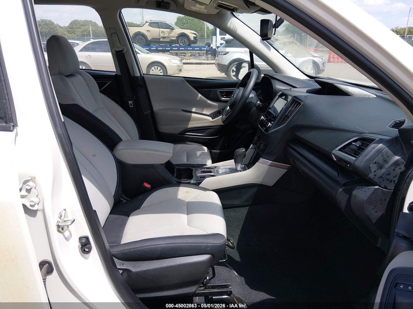 2023 Subaru Forester VIN JF2SKACC2PH426073 IAAI salvage auction — EXTERIOR BURN, Salvage (Kansas), sold $4,100 on 2026-07-31 (photo 5)
