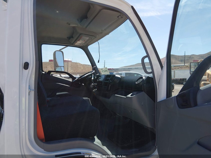 2020 Hino 195 VIN JHHSDM2H0LK012775 IAAI salvage auction — NORMAL WEAR, Clear (Nevada), sold $4,350 on 2026-07-10 (photo 5)