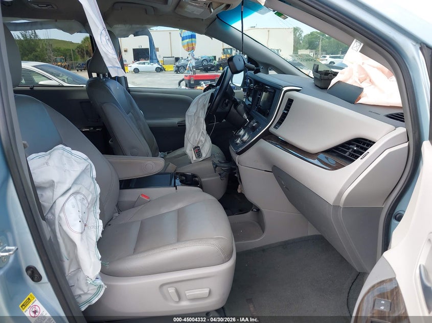 2016 Toyota Sienna VIN 5TDYK3DCXGS717905 IAAI salvage auction — LEFT SIDE, Rebuildable (Florida), sold $1,825 on 2026-07-23 (photo 5)