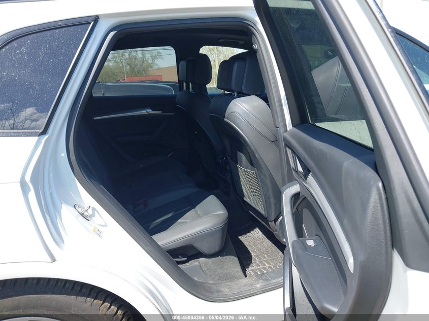 2020 Audi Q5 VIN WA1ANAFYXL2093105 IAAI salvage auction — RIGHT FRONT, Clear (Michigan), sold $8,100 on 2026-07-09 (photo 8)