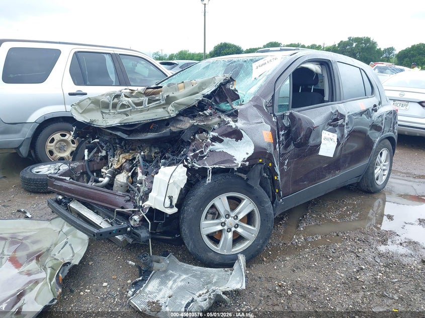 2021 Chevrolet Trax VIN KL7CJKSB1MB313800 IAAI salvage auction — ROLLOVER, Salvage (Texas), sold $25 on 2026-07-28 (photo 2)