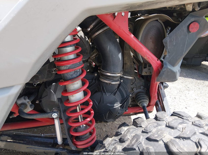 2024 Can-am/ brp Maverick VIN 3JBVNAV22RE000516 IAAI salvage auction — ALL OVER, Salvage (California), sold $14,350 on 2026-08-26 (photo 9)