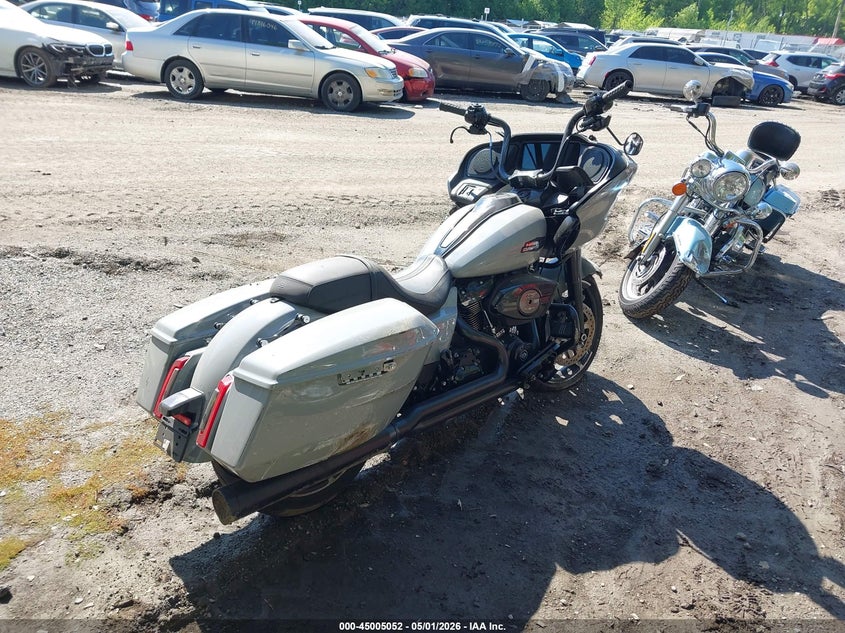 2024 Harley-davidson Road glide VIN 1HD1KH711RB657918 IAAI salvage auction — FRONT END, Salvage - Greater Than 75% (Maryland), sold $7,200 on 2026-07-15 (photo 4)