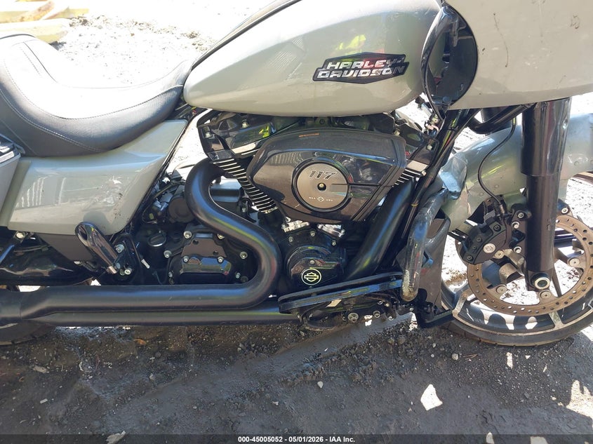 2024 Harley-davidson Road glide VIN 1HD1KH711RB657918 IAAI salvage auction — FRONT END, Salvage - Greater Than 75% (Maryland), sold $7,200 on 2026-07-15 (photo 8)