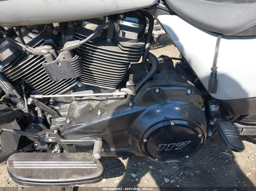 2024 Harley-davidson Road glide VIN 1HD1KH711RB657918 IAAI salvage auction — FRONT END, Salvage - Greater Than 75% (Maryland), sold $7,200 on 2026-07-15 (photo 9)