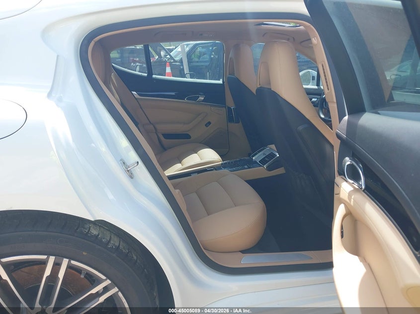 2015 Porsche Panamera VIN WP0AA2A71FL001884 IAAI salvage auction — ENGINE BURN, Non-Repairable (Tennessee), sold $3,700 on 2026-07-29 (photo 8)
