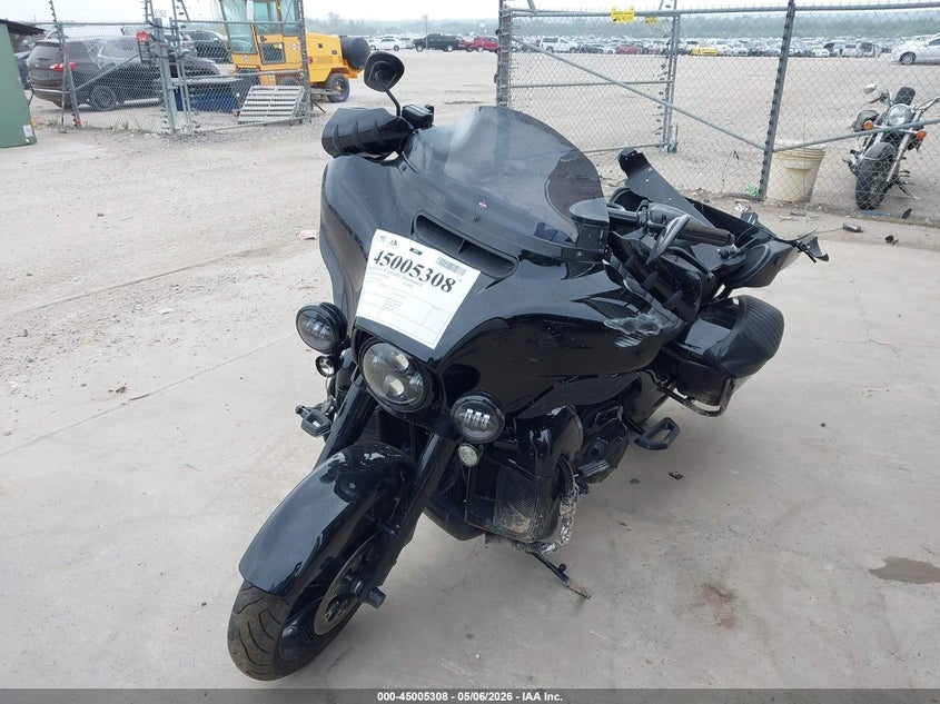 2023 Harley-davidson Flhtk VIN 1HD1KEF13PB632435 IAAI salvage auction — FRONT & REAR, Salvage (Texas), sold $7,750 on 2026-09-02 (photo 2)