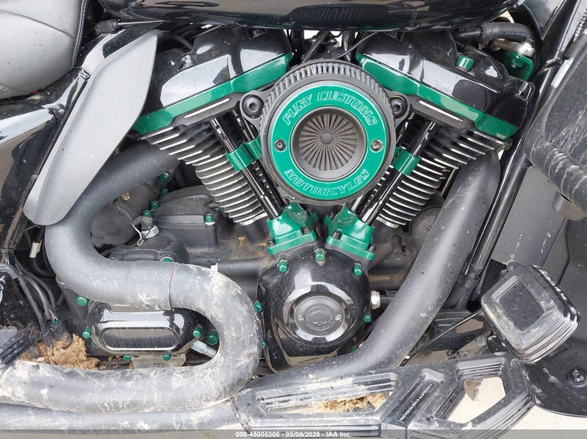 2023 Harley-davidson Flhtk VIN 1HD1KEF13PB632435 IAAI salvage auction — FRONT & REAR, Salvage (Texas), sold $7,750 on 2026-09-02 (photo 8)