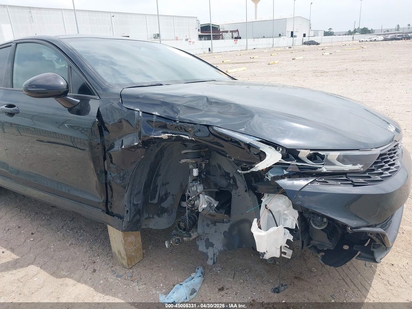 2022 Kia K5 VIN 5XXG64J22NG164005 IAAI salvage auction — RIGHT SIDE, Original (Texas), sold $5,950 on 2026-07-09 (photo 6)