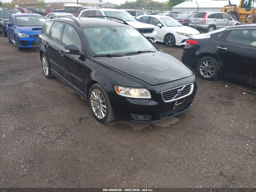 2010 Volvo V50 VIN YV1382MW4A2542590 IAAI salvage auction — HAIL, Salvage (Iowa), sold $450 on 2026-07-13 (photo 1)