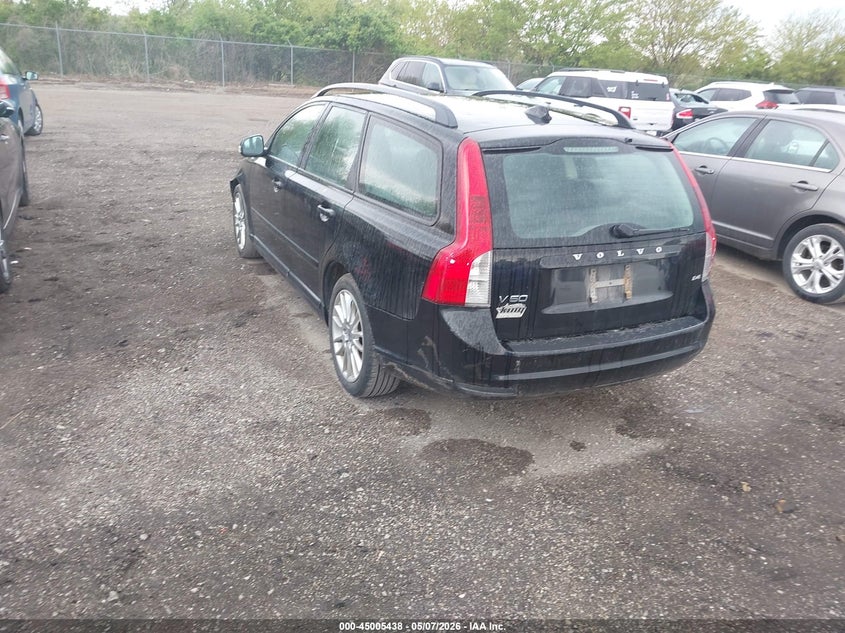 2010 Volvo V50 VIN YV1382MW4A2542590 IAAI salvage auction — HAIL, Salvage (Iowa), sold $450 on 2026-07-13 (photo 3)