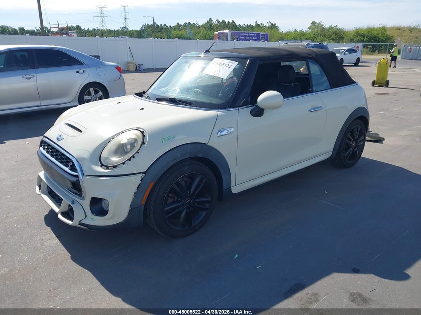 2016 Mini Convertible VIN WMWWG9C51G3A92228 IAAI salvage auction — FRONT & REAR, Rebuildable (Florida), sold $2,800 on 2026-07-10 (photo 2)