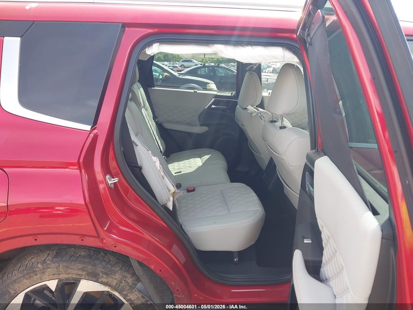2023 Mitsubishi Outlander VIN JA4T5VA98PZ030257 IAAI salvage auction — LEFT FRONT, Salvage (Oregon), sold $2,100 on 2026-07-30 (photo 8)