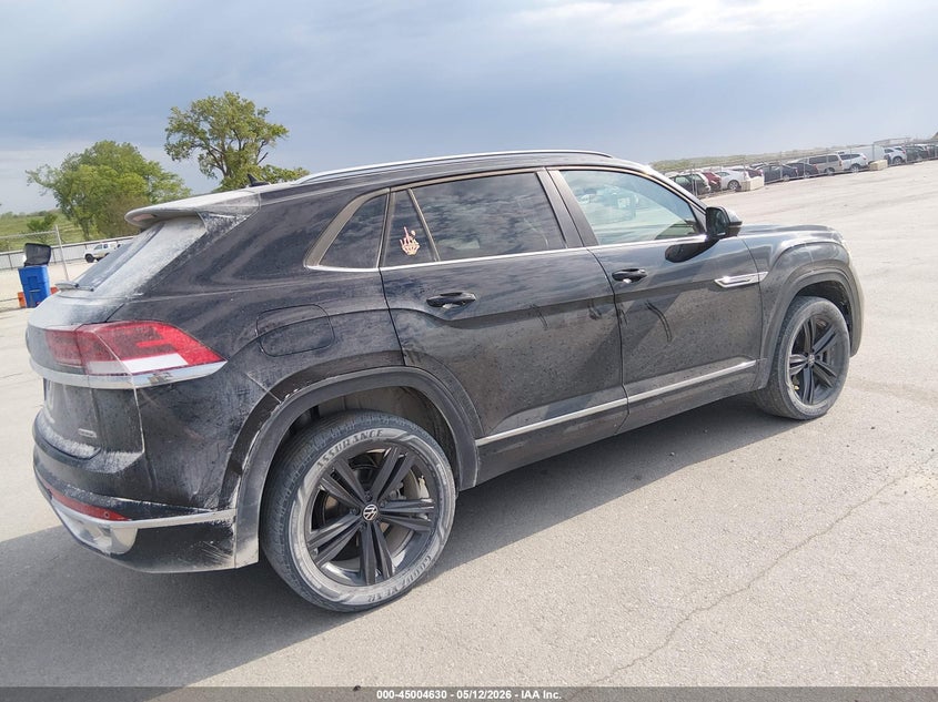 2021 Volkswagen Atlas cross sport VIN 1V2RE2CA2MC236094 IAAI salvage auction — HAIL, Salvage (Iowa), sold $8,875 on 2026-07-21 (photo 4)