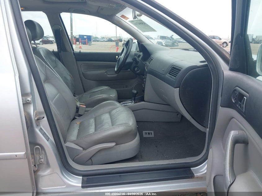 2003 Volkswagen Jetta VIN 3VWSK69M43M008600 IAAI salvage auction — FRONT END, Salvage (Texas), sold $350 on 2026-07-25 (photo 5)