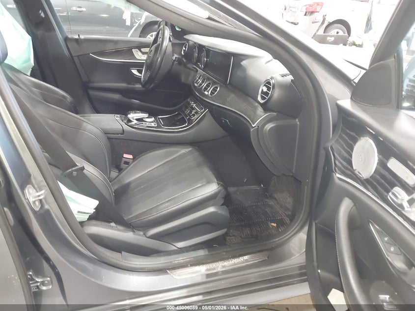 2017 Mercedes-benz E-klasse VIN WDDZF4KB3HA207862 IAAI salvage auction — RIGHT SIDE, Salvage (Idaho), sold $4,550 on 2026-07-08 (photo 5)